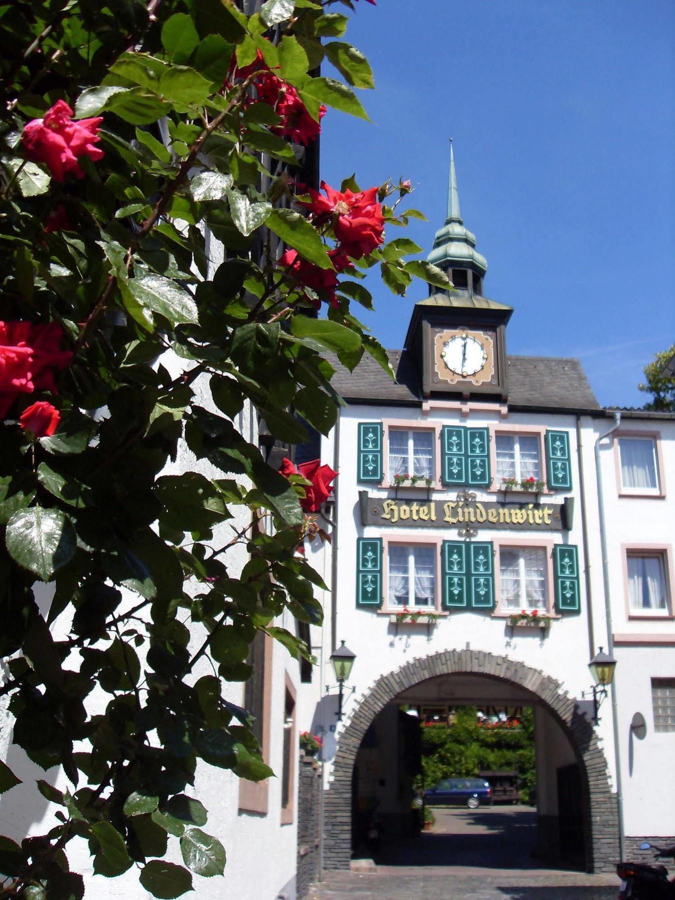 Hotel Lindenwirt ฮูเดสไฮม์ แอม ไฮน์ ภายนอก รูปภาพ
